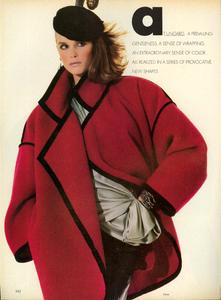 Penn_Vogue_US_October_1983_09.thumb.jpg.072101bb96c557706e58f2124d5f5afc.jpg
