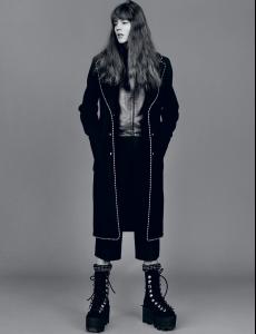 freja-beha-erichsen-by-alasdair-mclellan-for-i-d-magazine-summer-2015-12.thumb.jpg.0419f2ba9ea564ac631910174f93ca9f.jpg