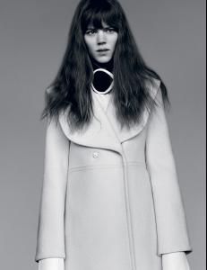 freja-beha-erichsen-by-alasdair-mclellan-for-i-d-magazine-summer-2015-5.thumb.jpg.44b9a24b1e2289fe8345e44587c9b7bf.jpg