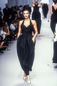 1_karl-lagerfeld-ss-1996-2_html.thumb.JPEG.ba38485ec783a55e902c40f2aea7c6c1.JPEG