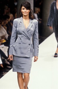 2_fendi-ss-1996-3_html.thumb.JPEG.7543828c544feb1f92c65e34258af1ac.JPEG