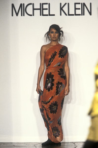 3_michel-klein-ss-1996-4_html.thumb.JPEG.d78a5af0ba2b8854c722da62b61b9e6f.JPEG
