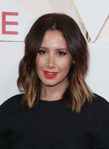 55897855_ashley-tisdale-976366527.jpg
