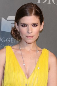 57336381_katemara_guggenheiminternationalgala2017-3.jpg