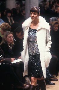 5_fendi-fw-1996-6_html.thumb.JPEG.a2714631aaeeb3af2ee0fb829e9f5a06.JPEG