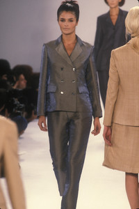 isaac-mizrahi-ss-1996-1.thumb.jpeg.5a7929c3e008a02e6297838434e68196.jpeg