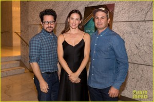 jennifer-garner-screens-the-tribes-of-palos-verdes-in-la-11.jpg
