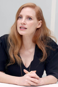 jessica-chastain-quotmollys-gamequot-press-conference-in-santa-monica-ca-11717-11.jpg
