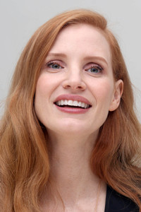 jessica-chastain-quotmollys-gamequot-press-conference-in-santa-monica-ca-11717-15.jpg
