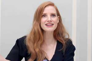 jessica-chastain-quotmollys-gamequot-press-conference-in-santa-monica-ca-11717-24.jpg
