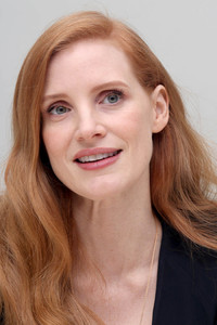 jessica-chastain-quotmollys-gamequot-press-conference-in-santa-monica-ca-11717-34.jpg