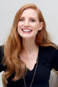 jessica-chastain-quotmollys-gamequot-press-conference-in-santa-monica-ca-11717-9.jpg