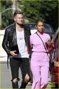 leona-lewis-farmers-market-dennis-jauch-03.jpg