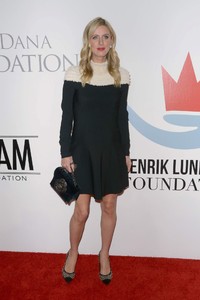 nicky-hilton-samsung-annual-charity-gala-2017-in-nyc-3.jpg