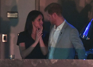 prince-harry-and-meghan-toronto3-a.thumb.jpg.26b335c6f9ed4b528a60720c5deeca08.jpg