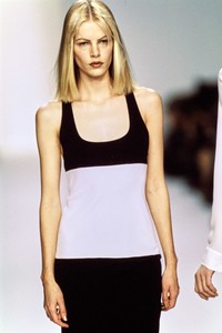 -----CALVIN-KLEIN-SPRING-1996-RTW-DETAIL-50-EMMA-BALFOUR-CN10034365.jpg