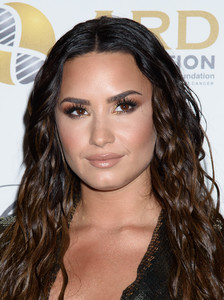 51266183_demi-lovato-20.jpg