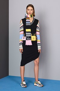 Birgit Kos Versace Pre-Fall 2018 7.jpg