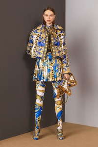 Birgit Kos Versace Pre-Fall 2018 17.jpg