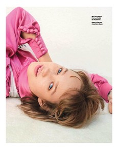 Grazia 427-page-004.jpg