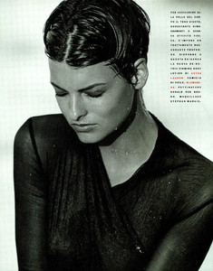 Lindbergh_Vogue_Italia_December_1989_05.thumb.png.b9f9a7c9bfc311b6d6f2a73350313c51.png
