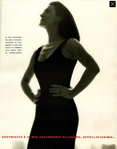 Ritts_Vogue_Italia_December_1989_16.thumb.png.373975ea8bd42079422389c38a104c37.png