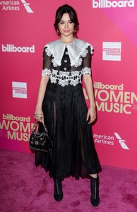 camila-cabello-2017-billboard-women-in-music-in-la-november-30-2017-5.jpg