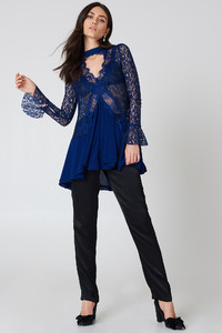 free_people_new_tell_tale_lace_long_sleev_1005-000103-0018_03c.jpg