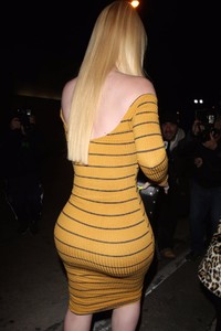 iggy-azalea-night-out-style-craig-s-restaurant-in-west-hollywood-6.jpg