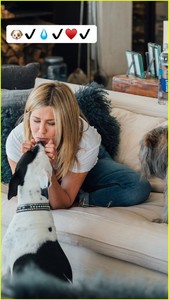 jennifer-aniston-day-in-the-life-05.JPG