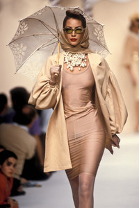 michel-klein-ss-1992-2.thumb.JPEG.9bb4eab7de78cdea1fe5cefa70eb9ce8.JPEG