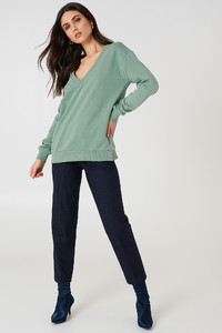 nakd_v_neck_basic_sweater_1044-000026-0783_03c.jpg
