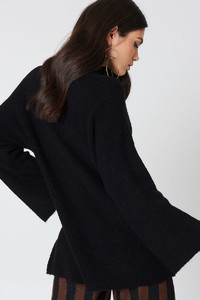 nakd_wide_sleeve_knitted_sweater_1100-000334-0002_02b.jpg