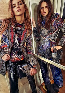 08-balmain-pre-fall-18.thumb.jpg.e27f22a4960199f365c3d9d07b39cbd9.jpg