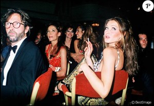 2057091-eric-clapton-et-carla-bruni-en-1992-675x0-2.jpg