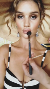5a56429deeb41_rosiehw15155362841688763224457940725_25096719.mp41301.thumb.png.eddb67a8ee1fed1ad1f954df583b0bda.png