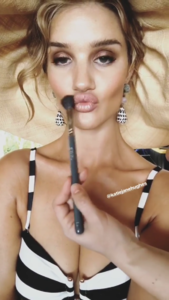 5a5642b7ba54d_rosiehw15155362841688763224457940725_25096719.mp41410.thumb.png.b67bbe6106d97a489f6ebe548e3893f1.png