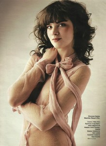 glamour_russ_nov_2005_karolina 7.jpg