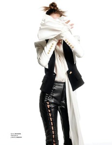 Elle - 26 Janvier au 1 Fevrier 2018-page-017.jpg