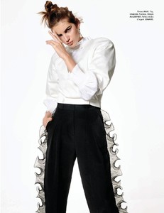 Elle - 26 Janvier au 1 Fevrier 2018-page-021.jpg