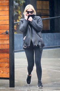 ashley-benson-in-tights-outside-a-skincare-facility-in-beverly-hills-0.jpg