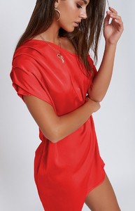 canp454-red-extra-447_c246c034-a3e5-4e61-b60c-ebe4e6c57bb0_4000x4000_crop_bottom.jpg