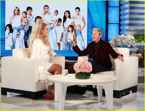 khloe-kardashian-ellen-pregnant-02.jpg