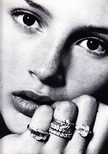 marie_claire_italia_dec_1993_36.thumb.jpg.f07e12b4e69e82bdb1f6b2f809a0edd4.jpg