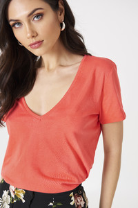 nakd_v-neck_tee_1044-000029-0552_04g.jpg