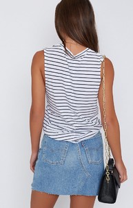 stripe-tank-204_4000x4000_crop_bottom.jpg