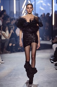 vauthier-hc-rs18-0446.thumb.jpg.75cf7a09ecaef66997f19f98f3de81e5.jpg