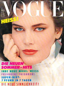 vogue_de_05_83_v1000x1500.thumb.jpg.80c6bb48a95549f5751fe0166b87ea06.jpg