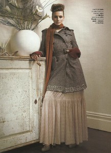 glamour russia febr 2005 8.jpg