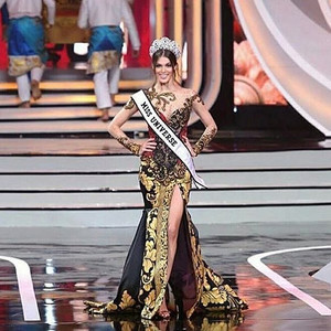 fan_iris_mittenaere - BSVVPF1hD78_BSVVJPqhAhe.jpg